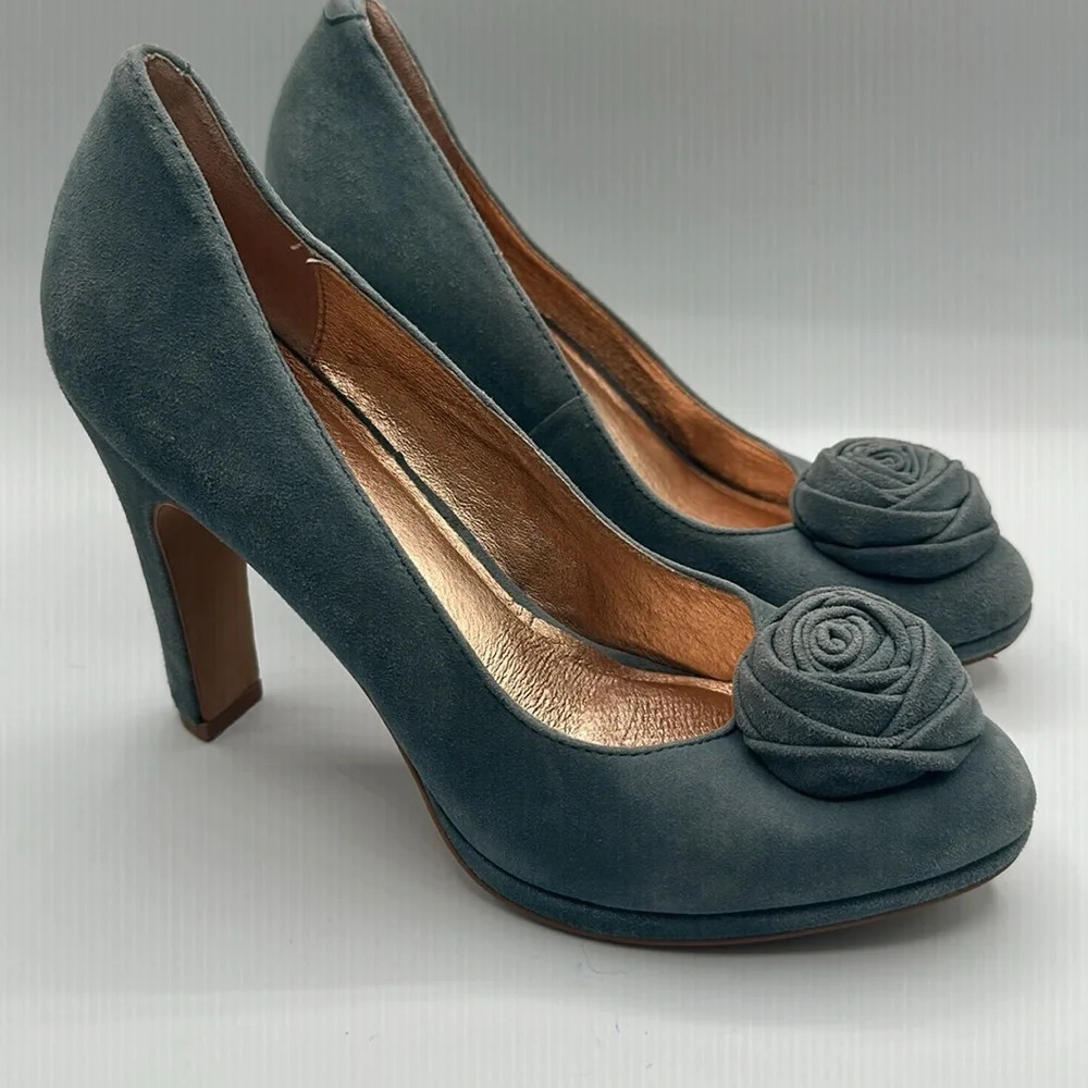 Miss Albright Anthropologie Melia Blue Suede Rose Heels